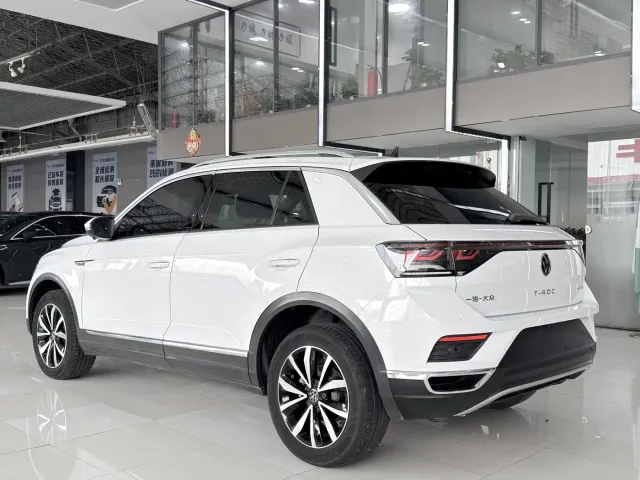 Volkswagen T-Roc — Фото автомобиля 13