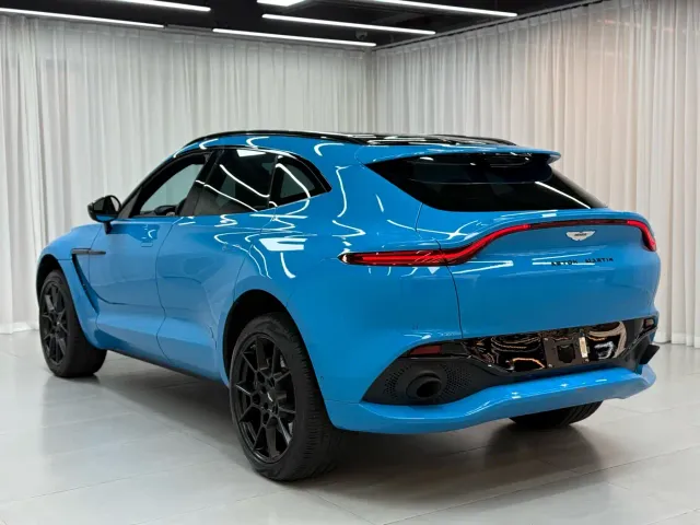 Aston Martin DBX — Фото автомобиля 6