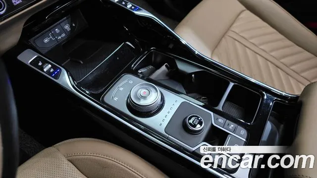 Kia Sorento Новый Sorento 4 поколение Бензин 2.5T 2WD — Фото автомобиля 8