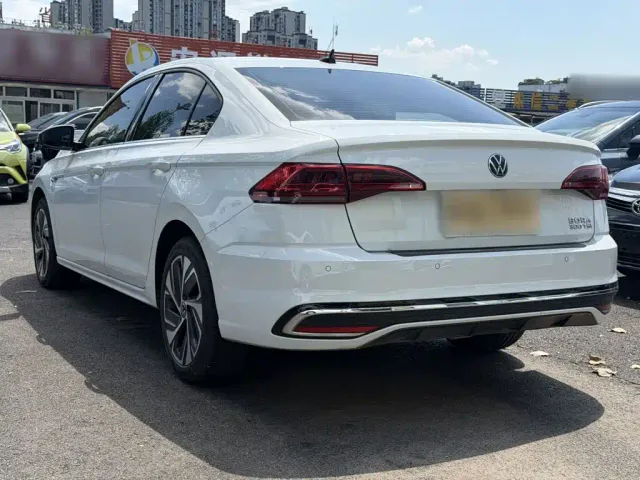 Volkswagen Bora — Фото автомобиля 12