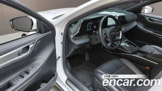 Hyundai Grandeur Grandeur (New) — Фото автомобиля 10