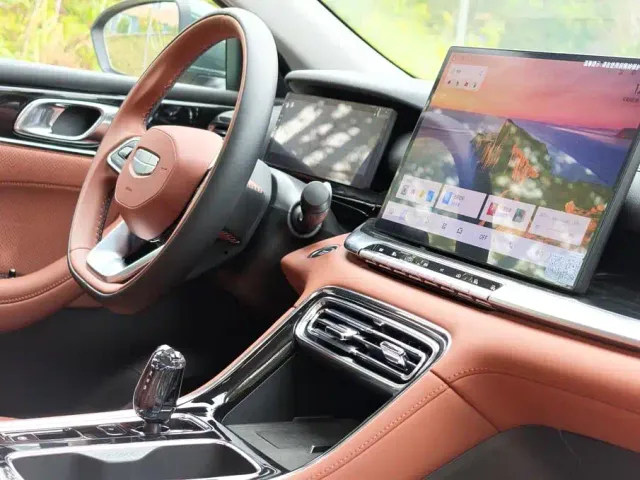 Geely Emgrand — Фото автомобиля 16