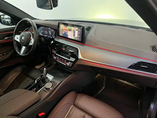 BMW 5 Series — Фото автомобиля 7