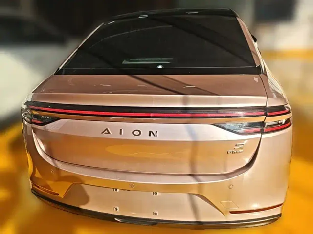 GAC Aion S Plus — Фото автомобиля 7
