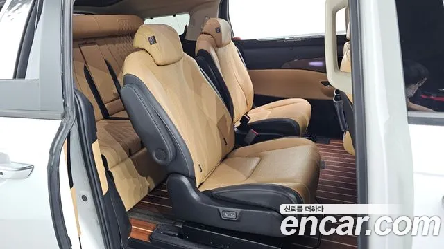 Kia Carnival 4th Gen — Фото автомобиля 17