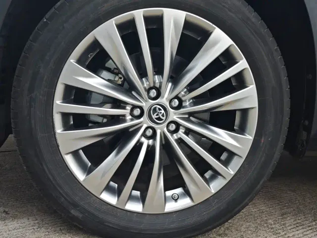 Toyota Highlander — Фото автомобиля 17