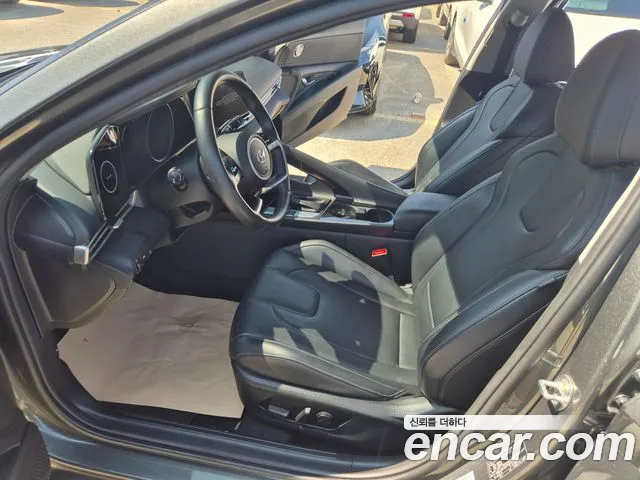Hyundai AVANTE Avante (CN7) — Фото автомобиля 9