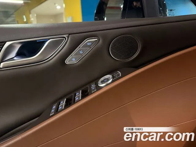 Genesis G80 Бензин 2.5 турбо 2WD — Фото автомобиля 12