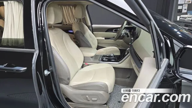 Kia Canival Carnival 4 поколение Бензин 7 мест Hi-Limousine — Фото автомобиля 12