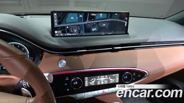 Genesis GV70 2.5T Бензин 2WD — Фото автомобиля 12