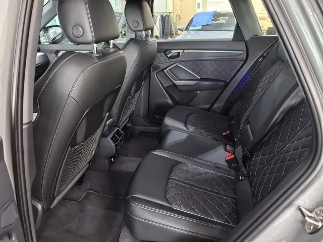 Audi Q3 — Фото автомобиля 10