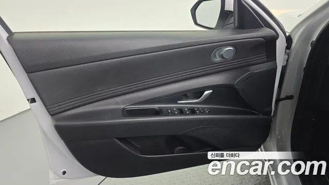 Hyundai AVANTE Avante (CN7) — Фото автомобиля 24