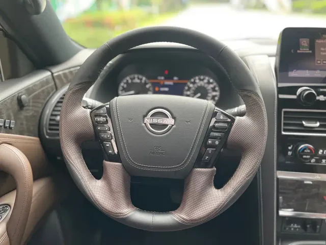 Nissan Patrol — Фото автомобиля 12