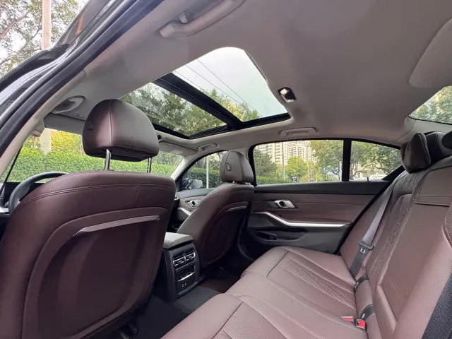 BMW 3 Series — Фото автомобиля 18
