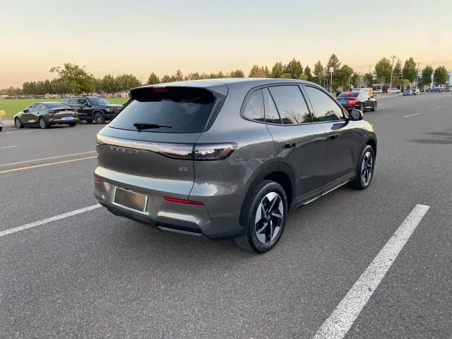 Geely Galaxy E5 — Фото автомобиля 4