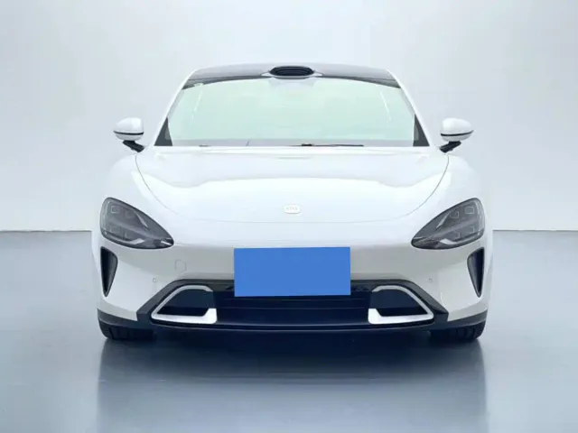 Xiaomi SU7 — Фото автомобиля 2
