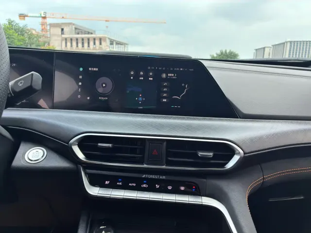 Changan UNI-T — Фото автомобиля 12