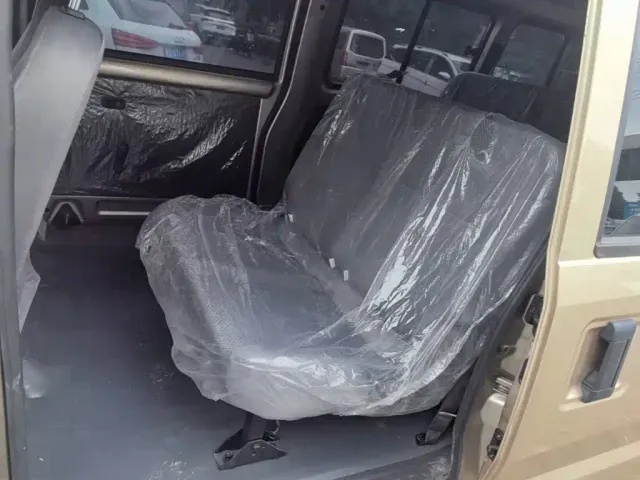 Wuling Rongguang — Фото автомобиля 16