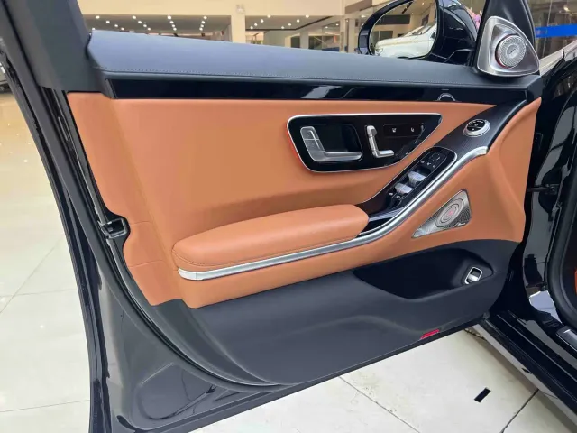 Mercedes-Benz S-Class — Фото автомобиля 9