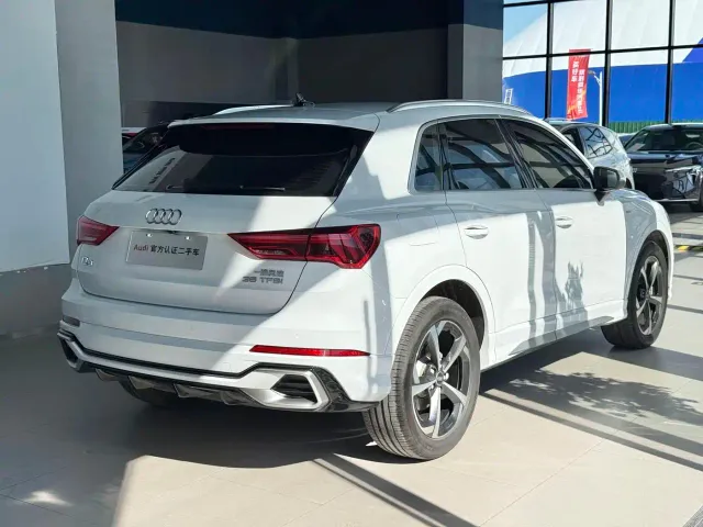 Audi Q3 — Фото автомобиля 5