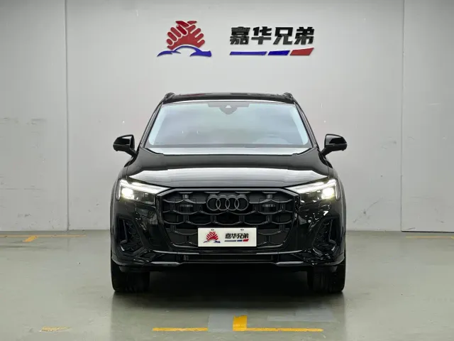 Audi Q7 — Фото автомобиля 4