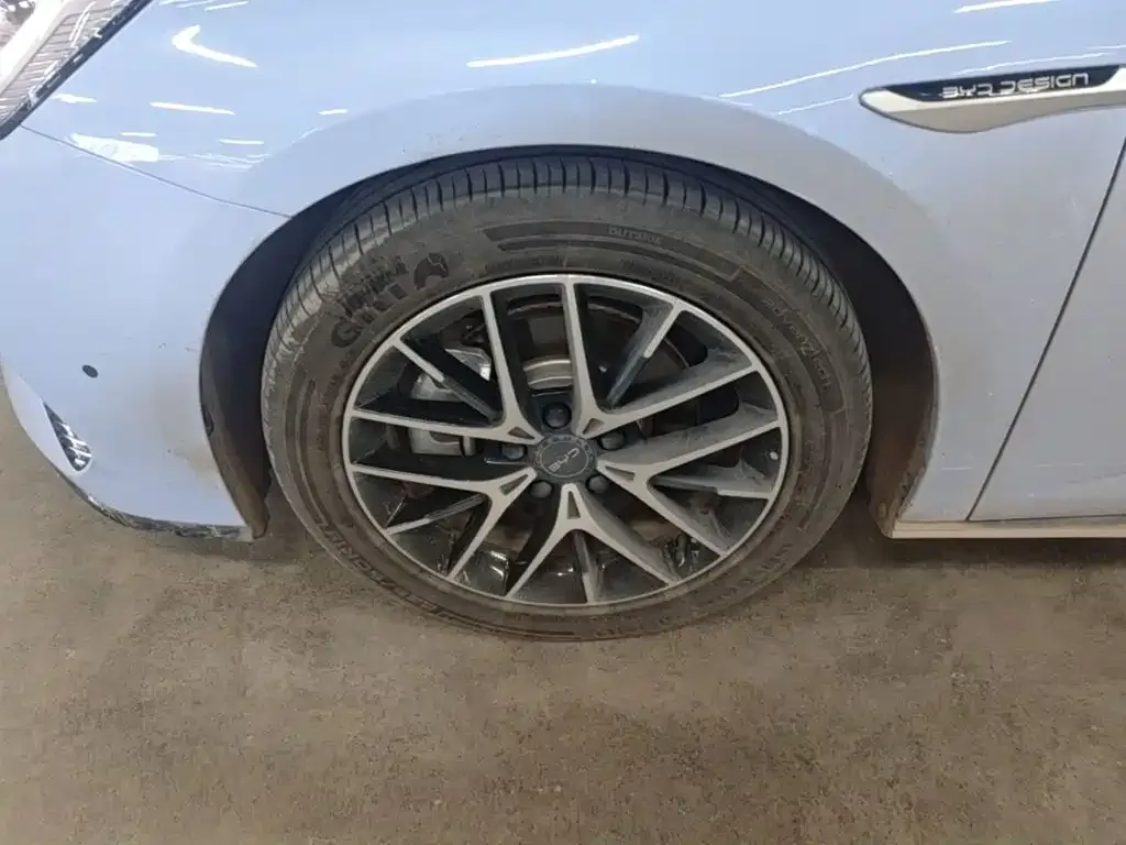 BYD Seal 2023 DM-i 1.5T 121km Flagship — Фото автомобиля 22