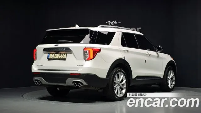 Ford Explorer Generation 6 — Фото автомобиля 2