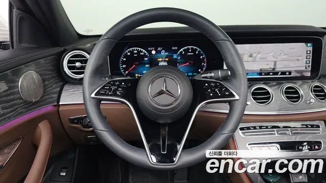 Mercedes-Benz E-Class E-класс W213 E350 4MATIC Exclusive — Фото автомобиля 13