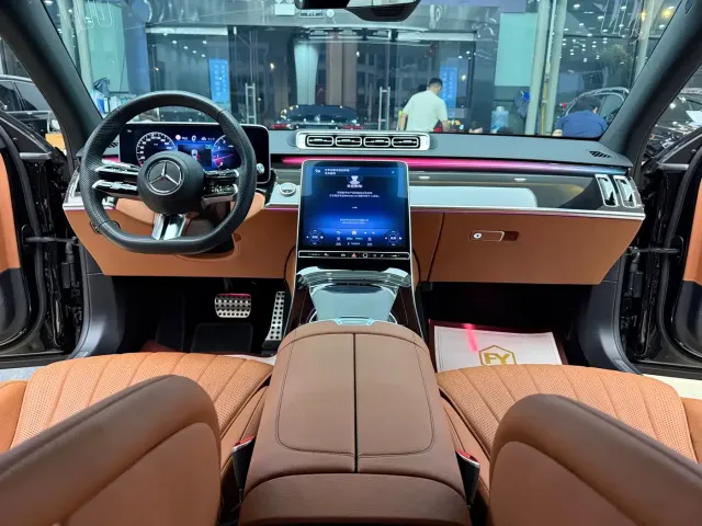 Mercedes-Benz S-Class — Фото автомобиля 12