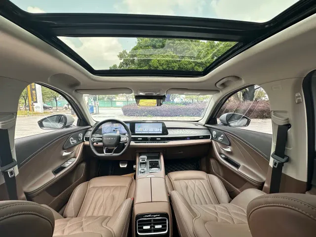 Chery Arrizo 8 — Фото автомобиля 10