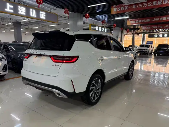 Geely Vision X6 — Фото автомобиля 8