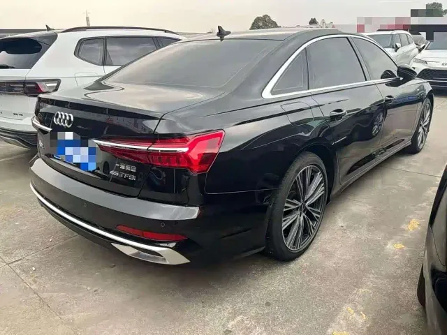 Audi A6L — Фото автомобиля 10