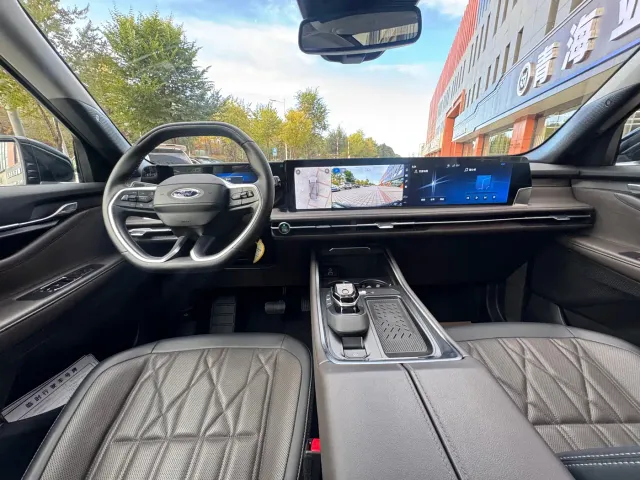 Ford Edge — Фото автомобиля 11
