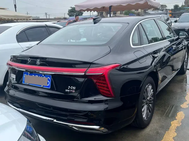 Hongqi H5 — Фото автомобиля 12