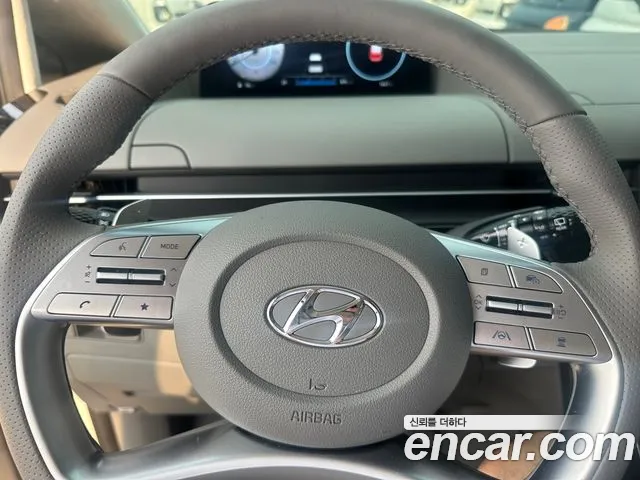 Hyundai Staria Staria 4WD Lounge 9 мест — Фото автомобиля 12
