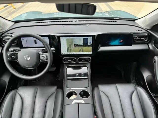 Leapmotor C11 — Фото автомобиля 6