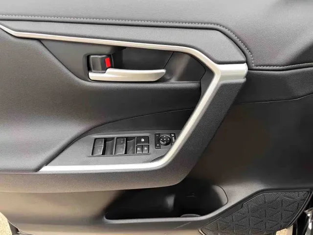 Toyota Wildlander — Фото автомобиля 8