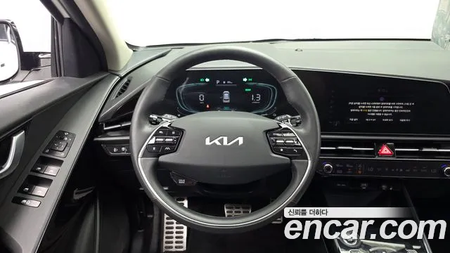 Kia Niro The All New Niro Signature — Фото автомобиля 13