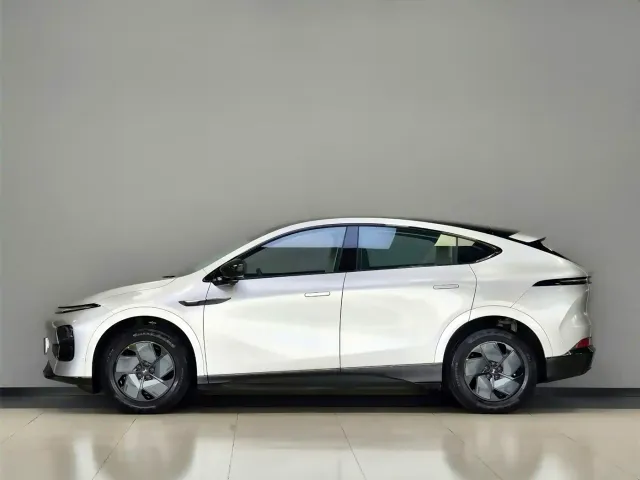 Xpeng G6 — Фото автомобиля 5