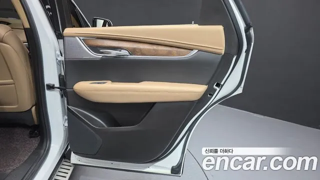 Cadillac XT5 — Фото автомобиля 22