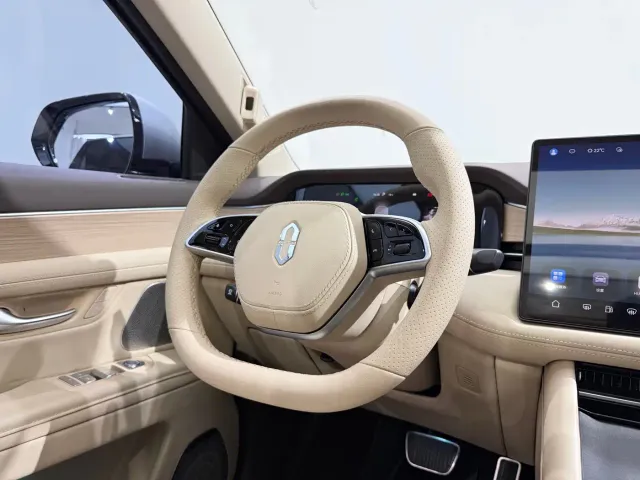 Aito M7 — Фото автомобиля 11
