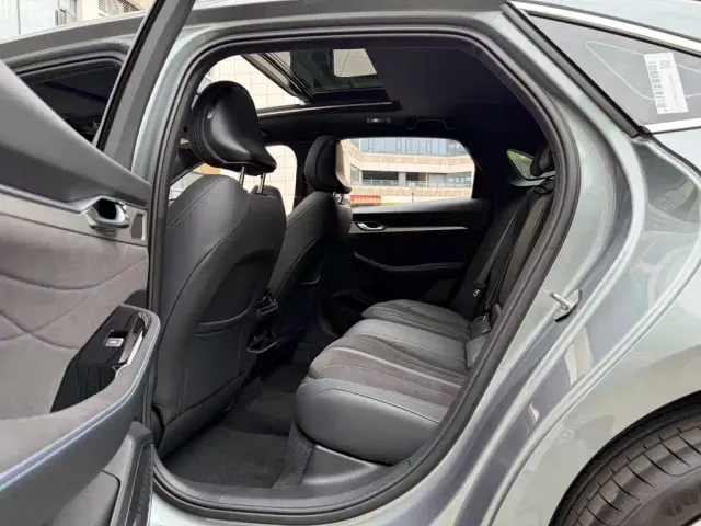 Geely Xingrui — Фото автомобиля 16