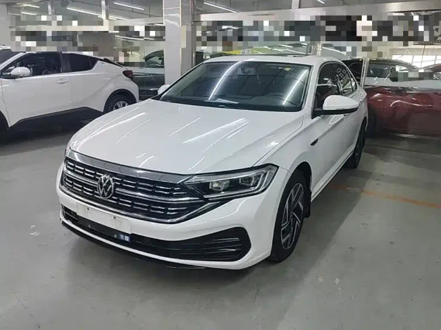 Фотография автомобиля — Volkswagen Sagitar