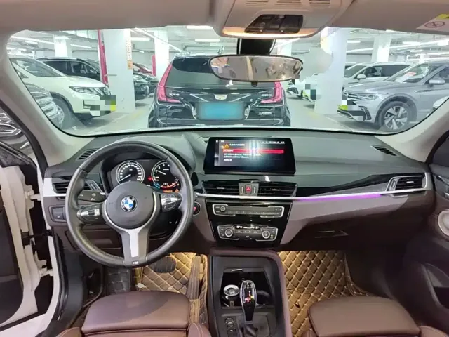 BMW X1 — Фото автомобиля 9