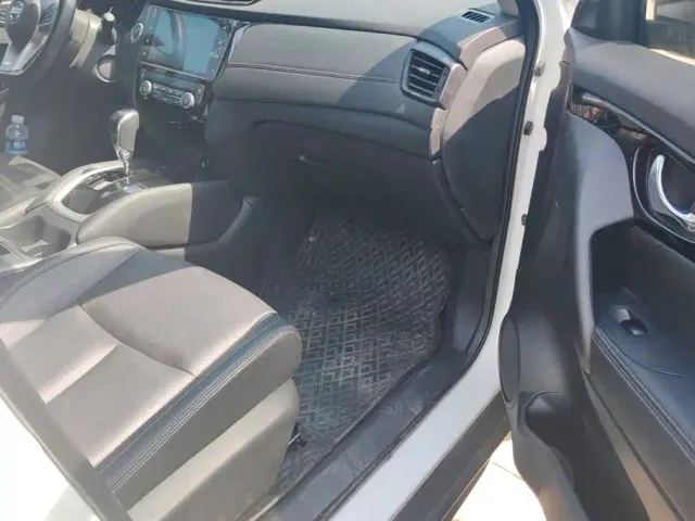 Nissan X-Trail — Фото автомобиля 8