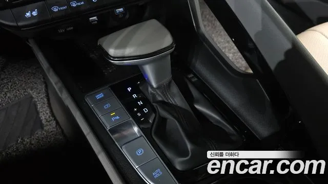 Hyundai Avante CN7 — Фото автомобиля 12