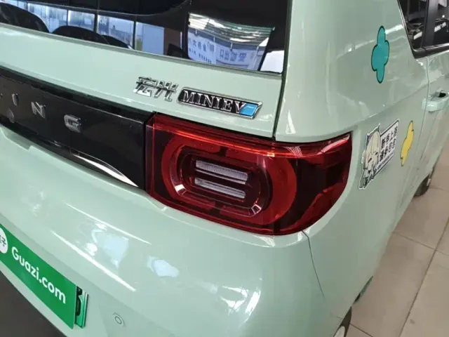 Wuling Hongguang Mini EV — Фото автомобиля 7