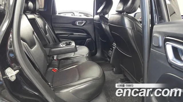 Jeep Compass — Фото автомобиля 12