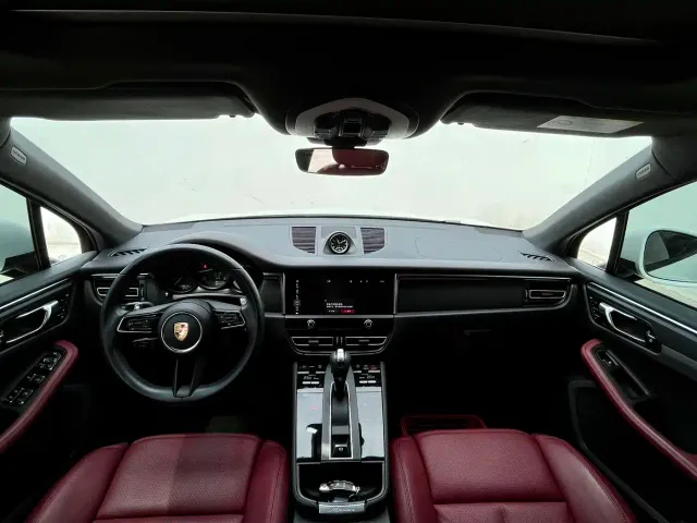 Porsche Macan — Фото автомобиля 17