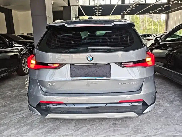 BMW X1 — Фото автомобиля 5